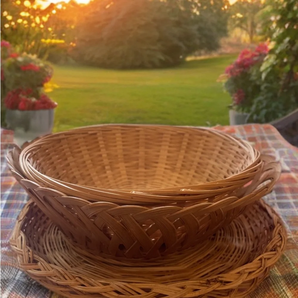 Serveware Set with Rustic Charm - Picture 1 of 5